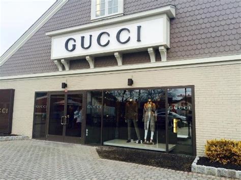 gucci woodbury commons|gucci woodbury outlet prices.